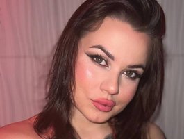 busty00amelia